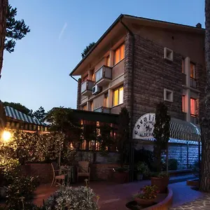 Szálloda Il Cavaliere Nero, Tirrenia