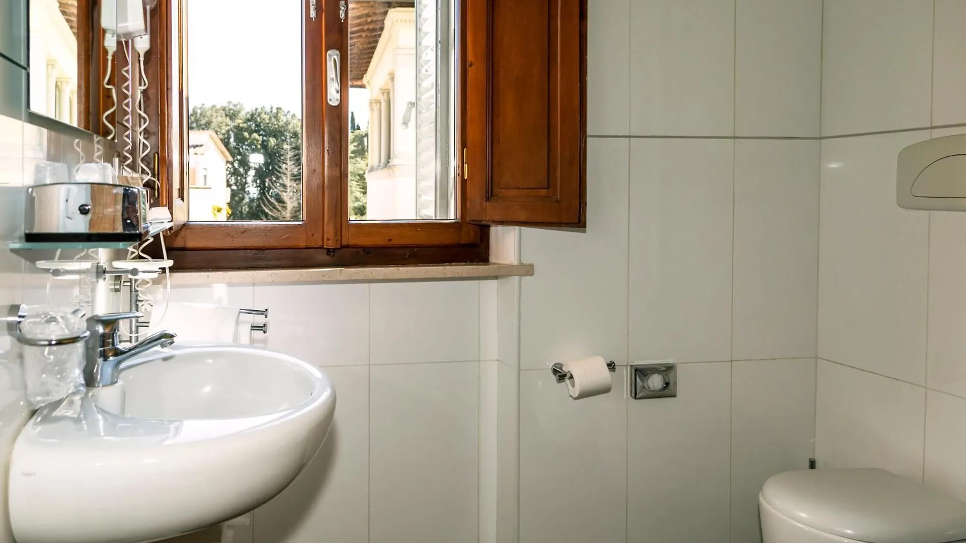 *** Hotel Villa Montarioso Siena Italy
